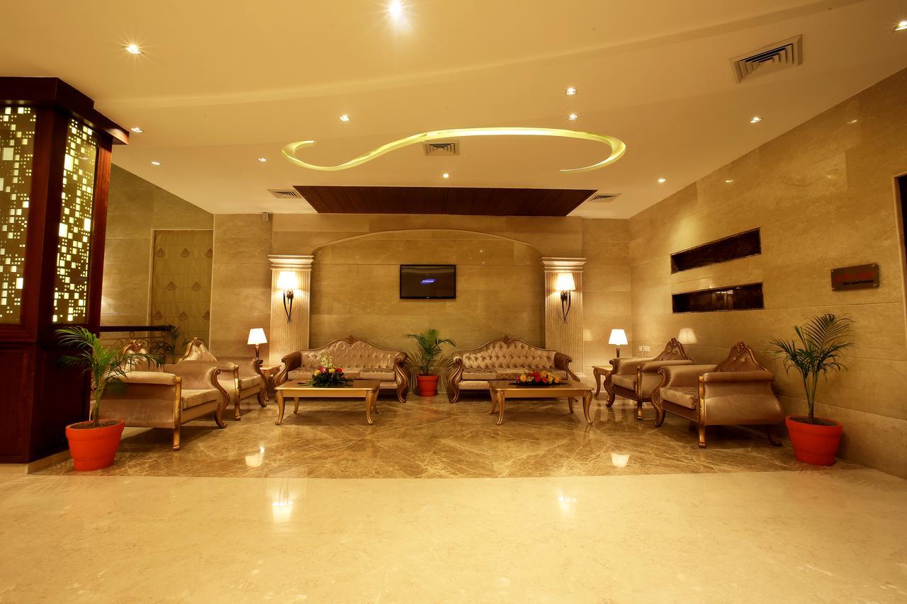 Days Hotel By Wyndham Pānīpat Esterno foto